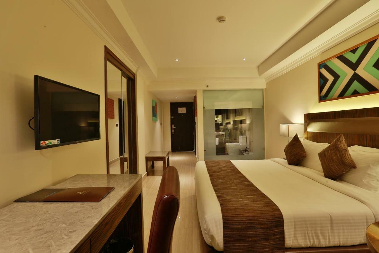 Hotel Luminara Kochi Ngoại thất bức ảnh