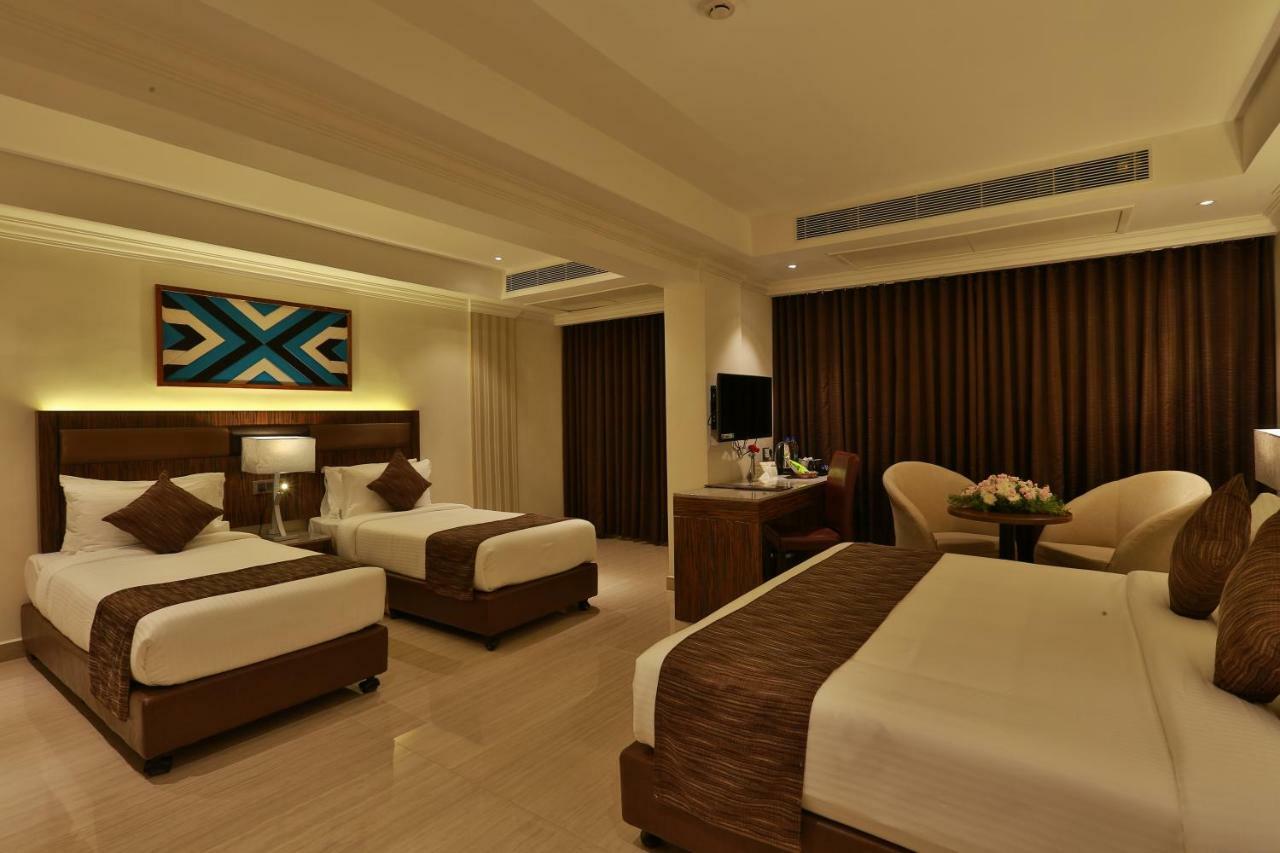 Hotel Luminara Kochi Ngoại thất bức ảnh