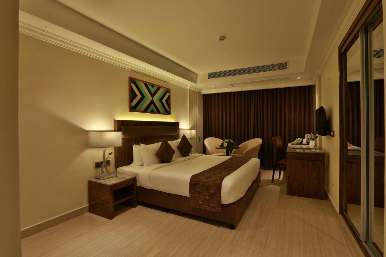 Hotel Luminara Kochi Ngoại thất bức ảnh